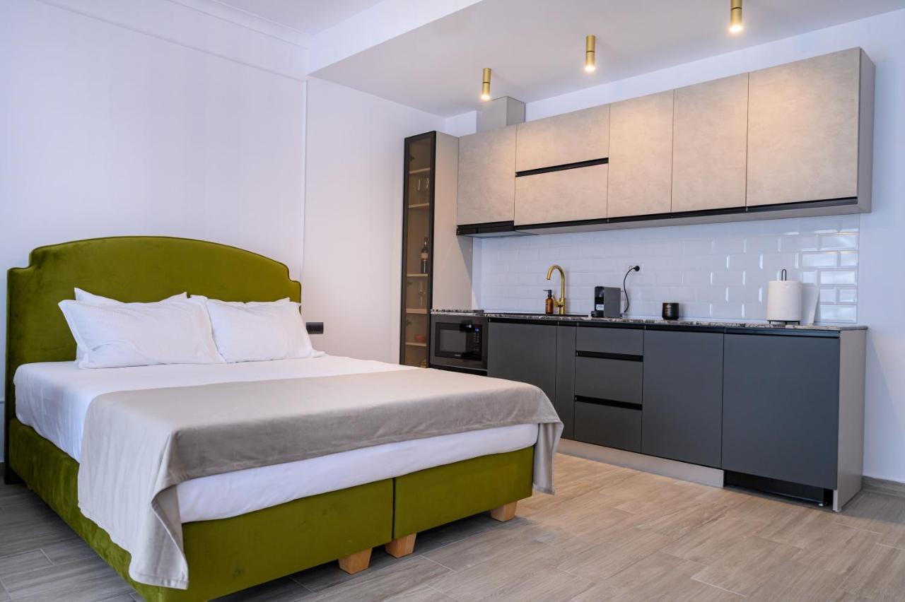 Black Pearl Loft Mamaia Exterior photo